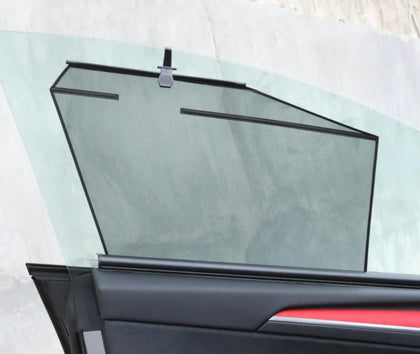 BunnyBird Car Side Window Sun Shade - for Tesla Model Y 2020-2023 - Auto  Retractable Cooling Poly Mesh Solar Screens - Car Privacy Curtain w/ Glare  