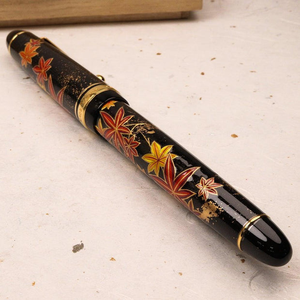 PILOT Custom 742 Black "MOMIJI" Autumn Leaves Urushi Art 14K Gold Nib Fountain Pen - Pen Wing Stationery Pilot Pen Wing Stationery | Home to Customized Fountain Pens