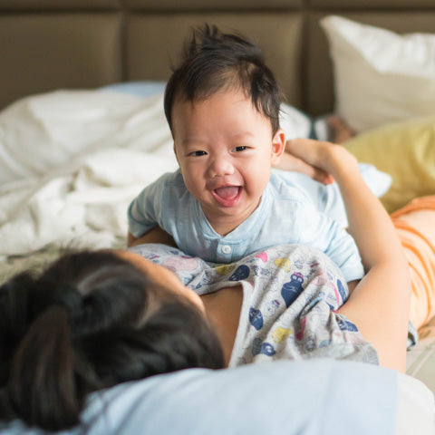 Bonding - Tummy Time Aid