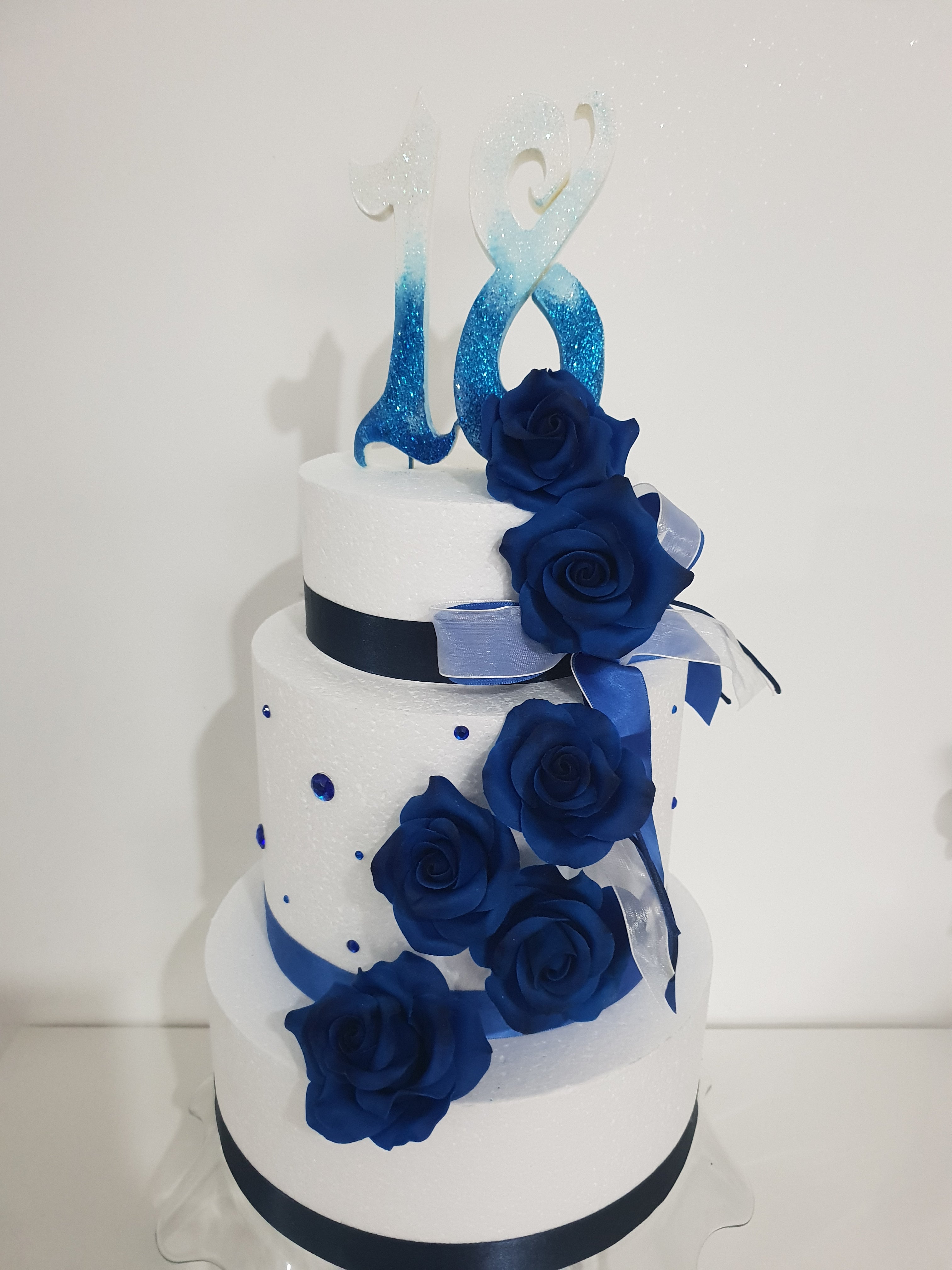 Torta Compleanno (18 Anni - Rose) – Foamart