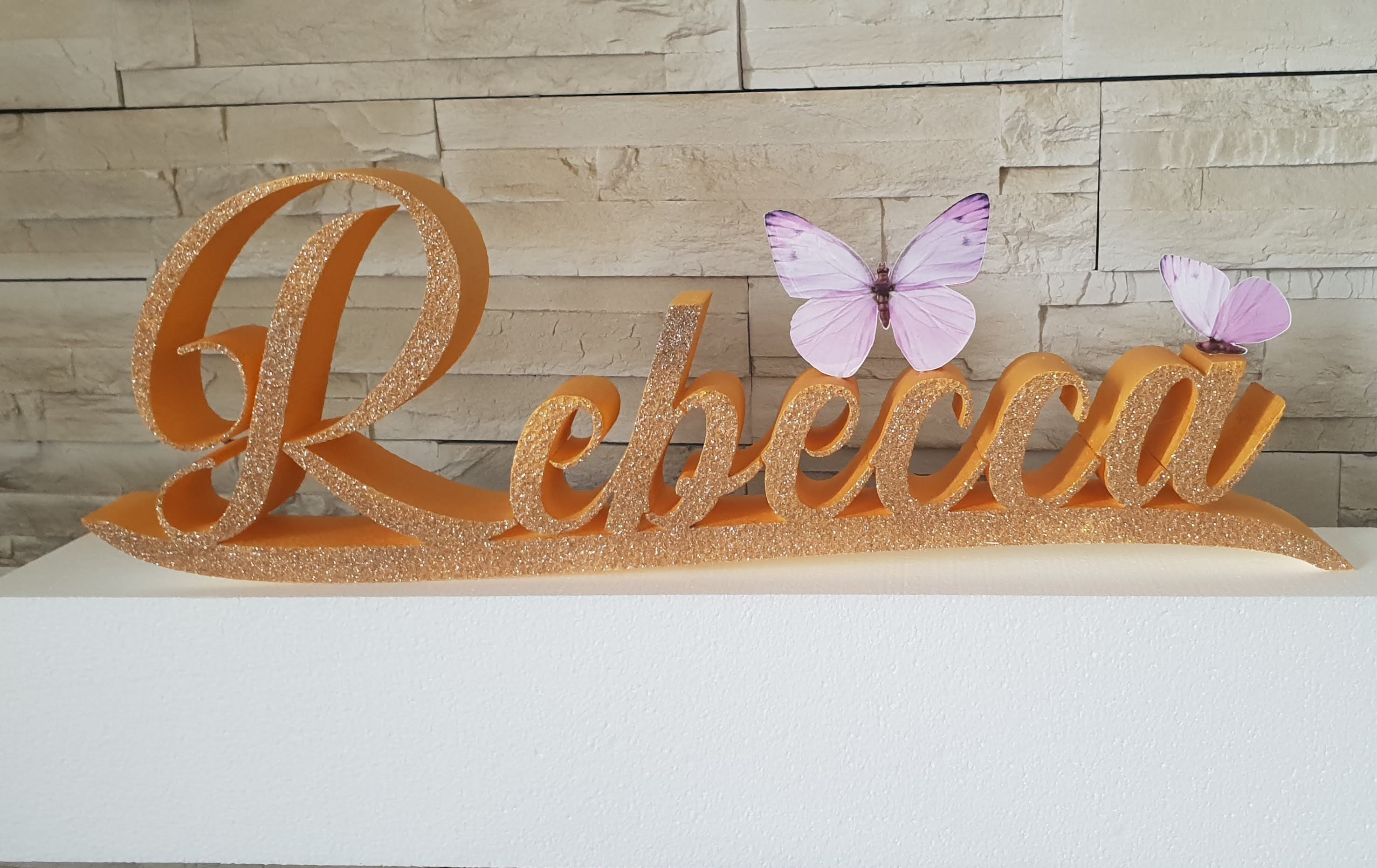 Nome in Polistirolo personalizzato con farfalle – Foamart
