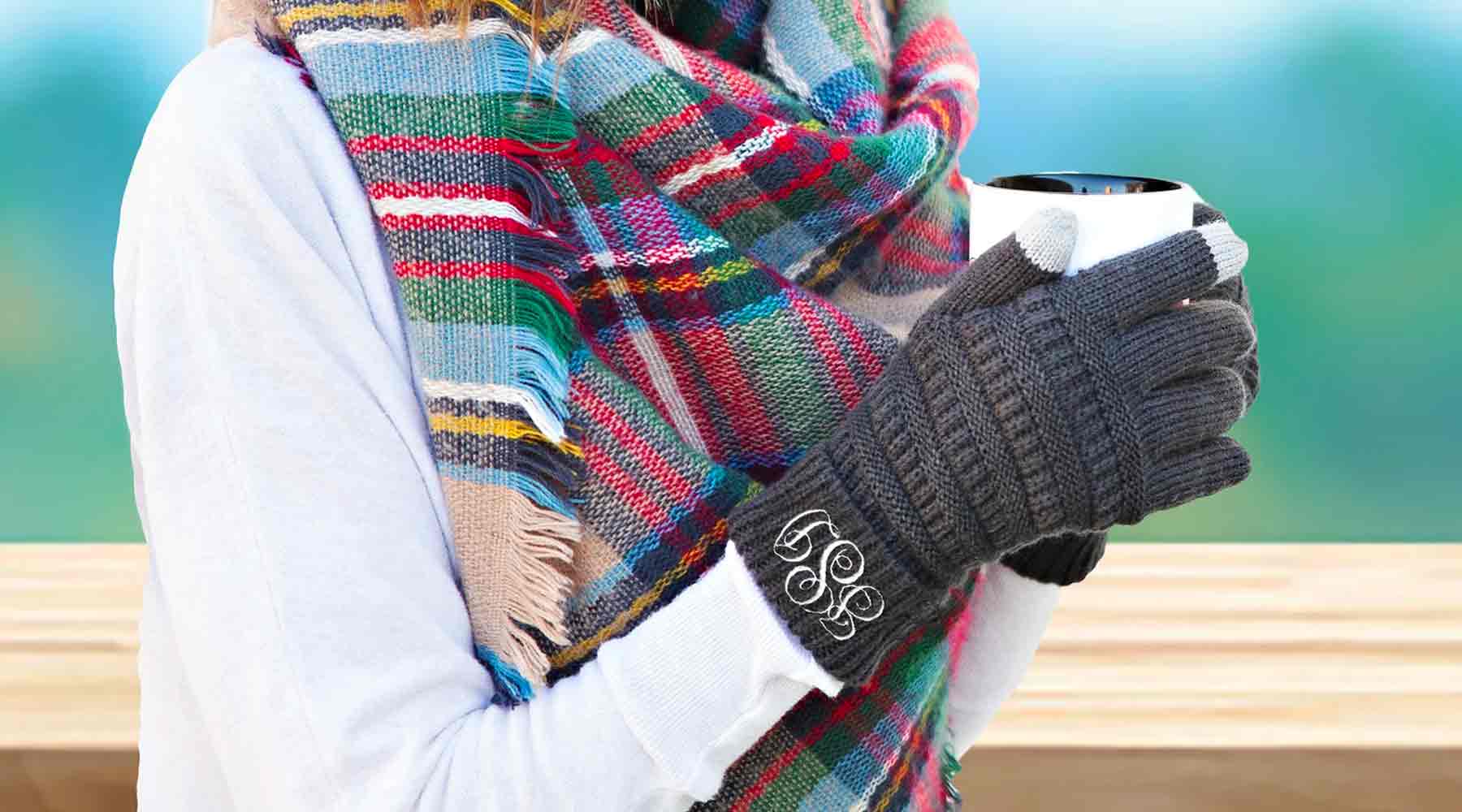 unique gifts for graduating seniors are touchscreen gloves