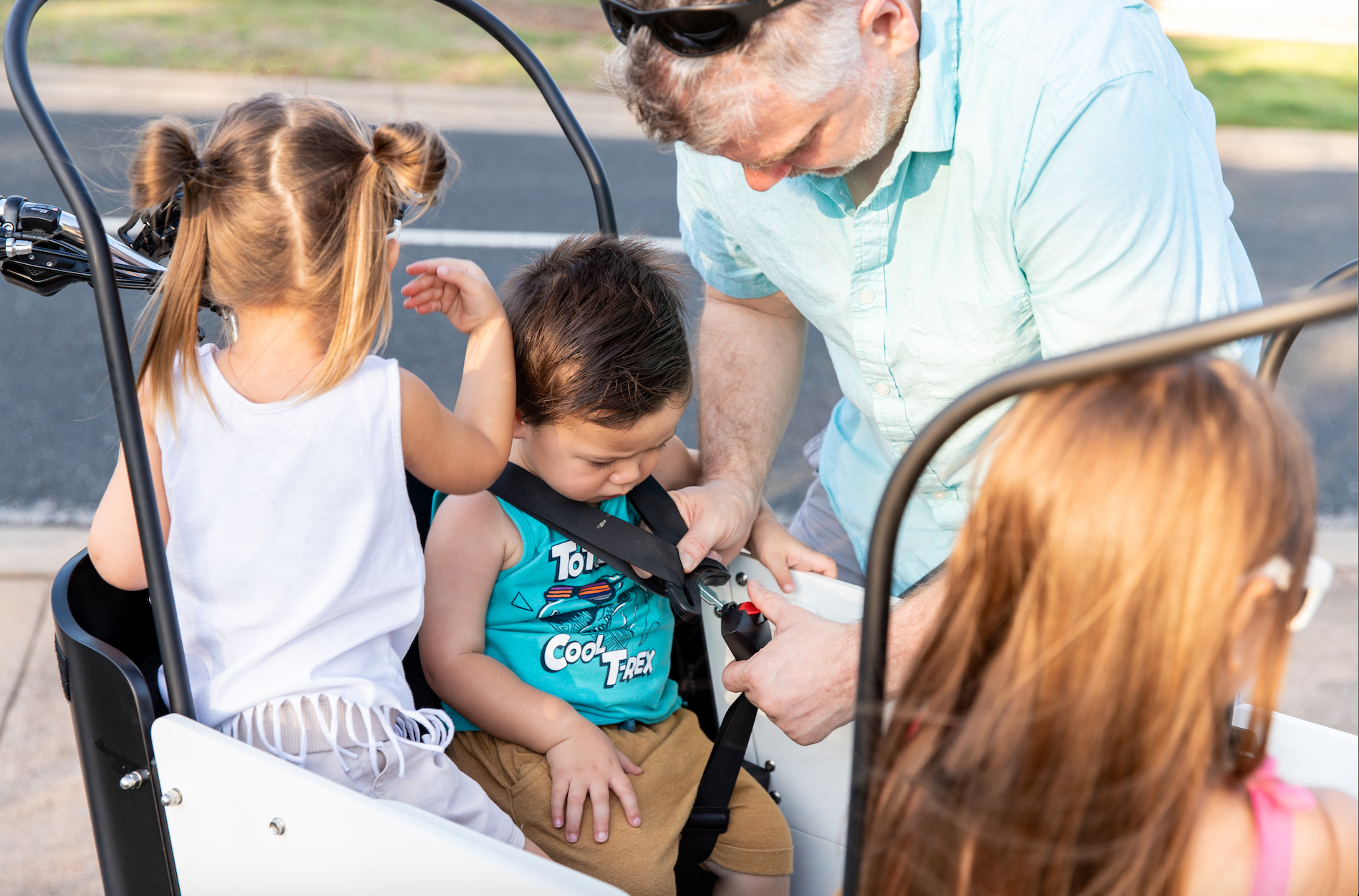 Is a front or rear child cargo bike seat safer?