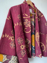 Charger l&#39;image dans la galerie, Vintage Kantha reversible Kimono
