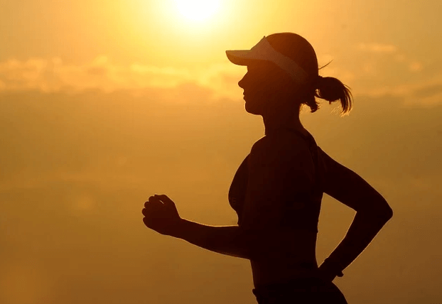 femme qui fait du sport pour son bien-être