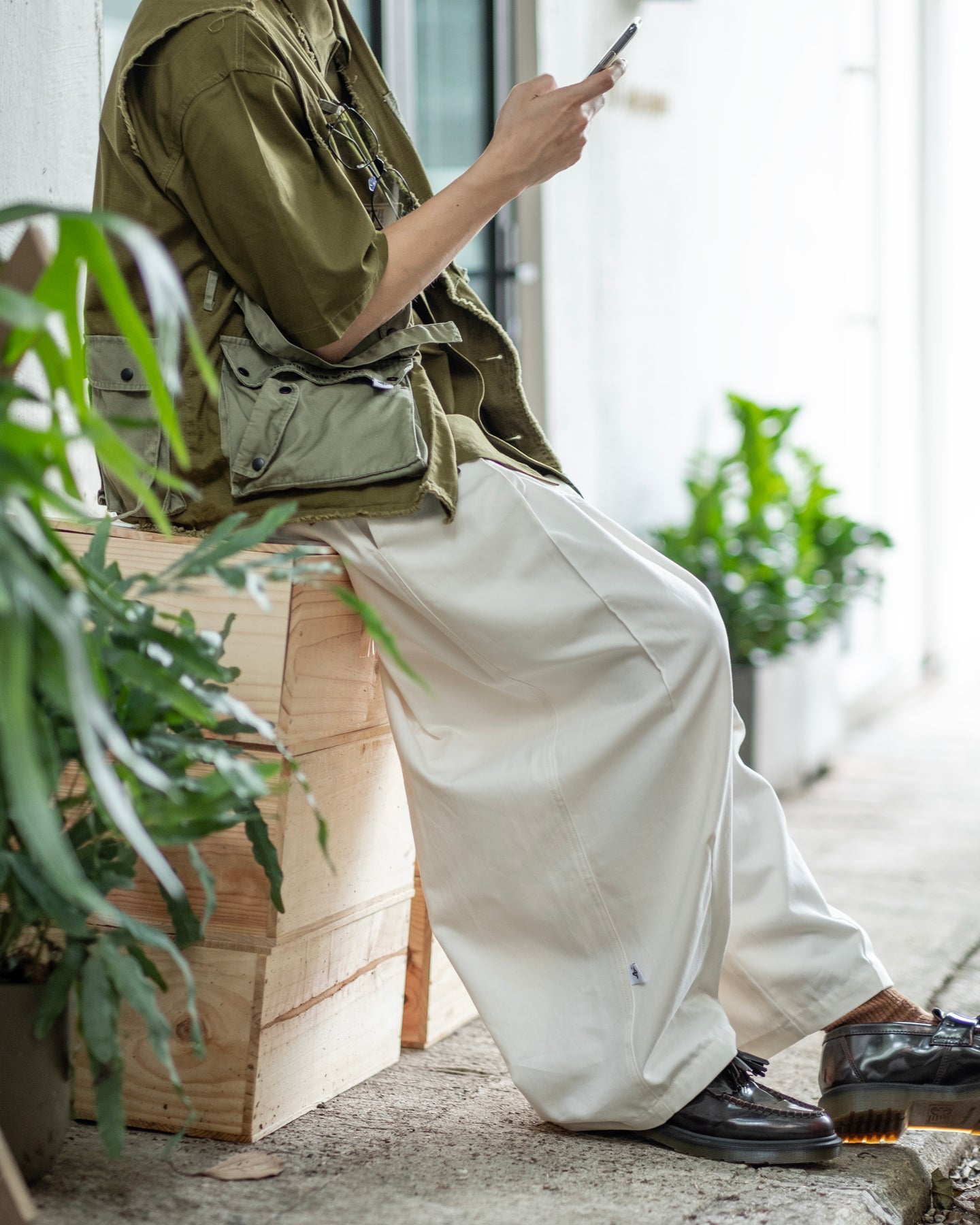 meer. WRAP BALLOON PANTS（charcoal） - カジュアルパンツ