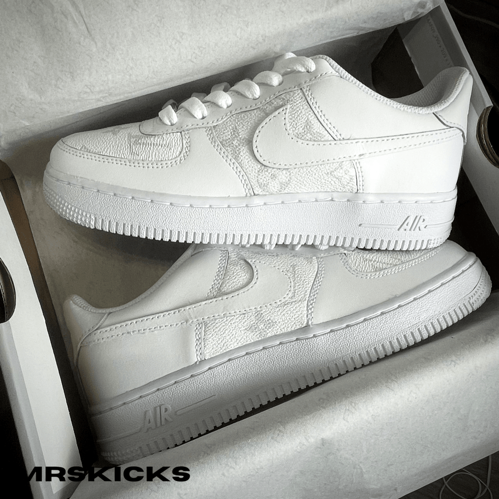 Dm to order🩸🩸🩸💥❗️#supreme #custom #airforce1 #customforces