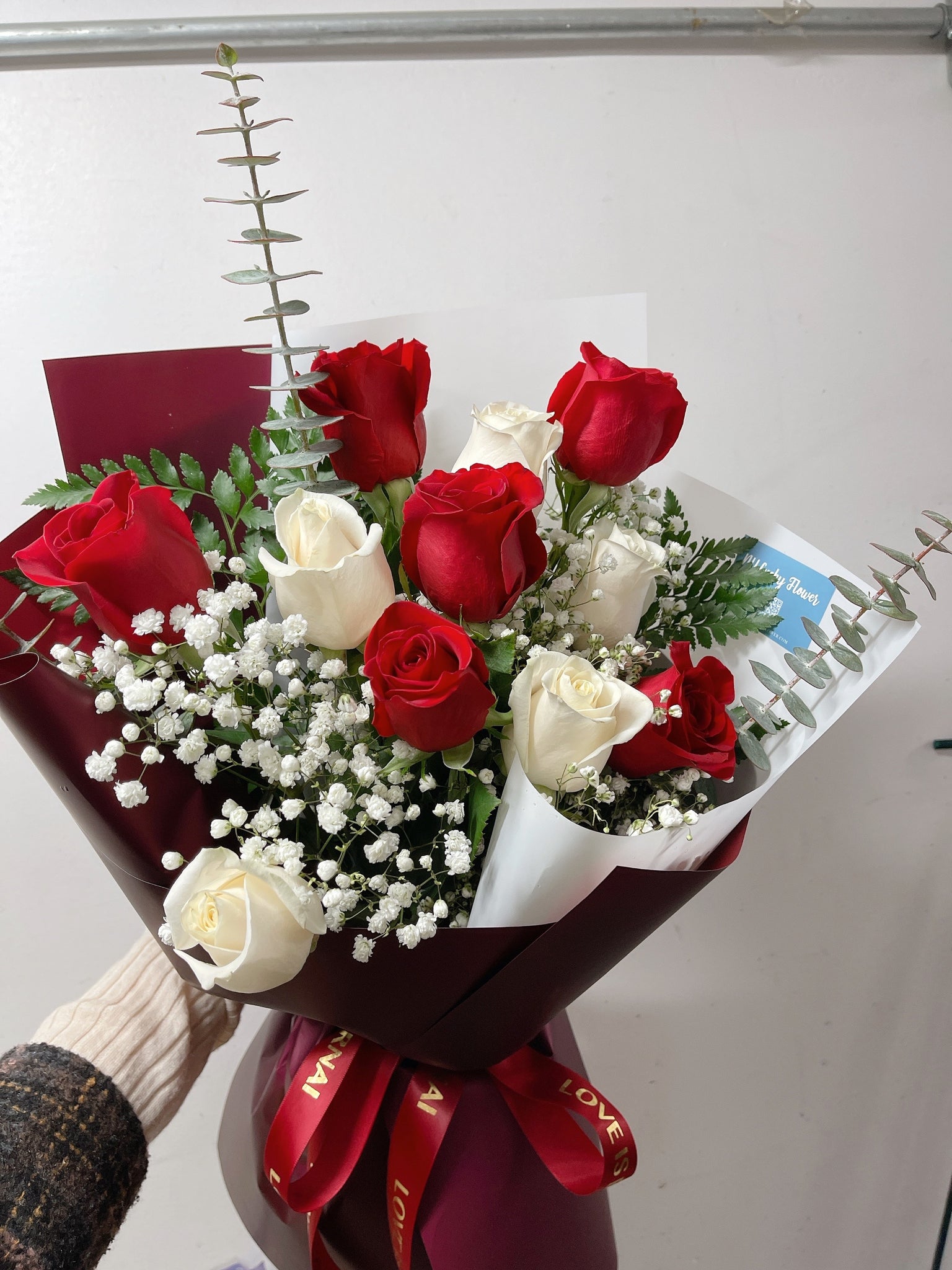 紅白混合玫瑰花束 Red And White Roses Bouquet Lucky Flower