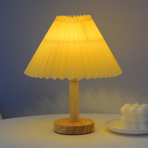 Creative Decal Lamp For Dormitory Simple Romantic Pleated Desk Lamp