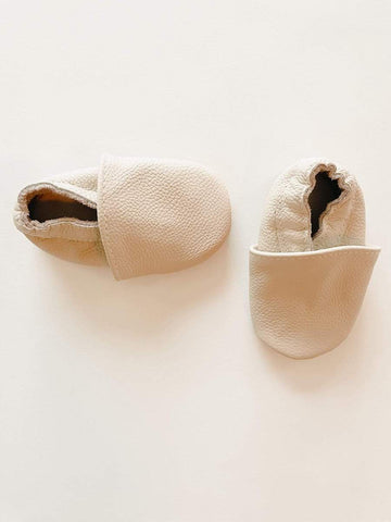Luca Elle's Polar Shoe is made from 100% genuine leather and comes in various colours