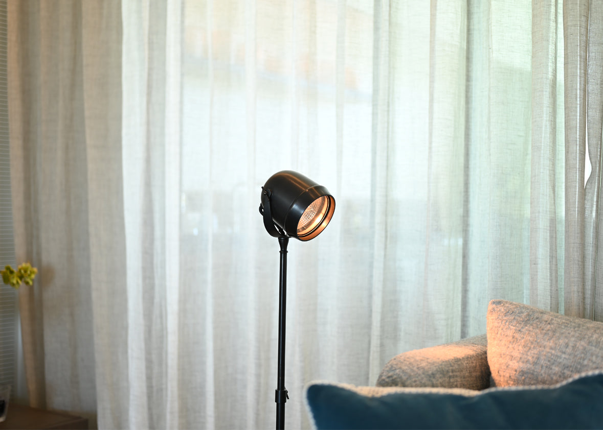 Authentage_reading light_floor lamp_Macro 