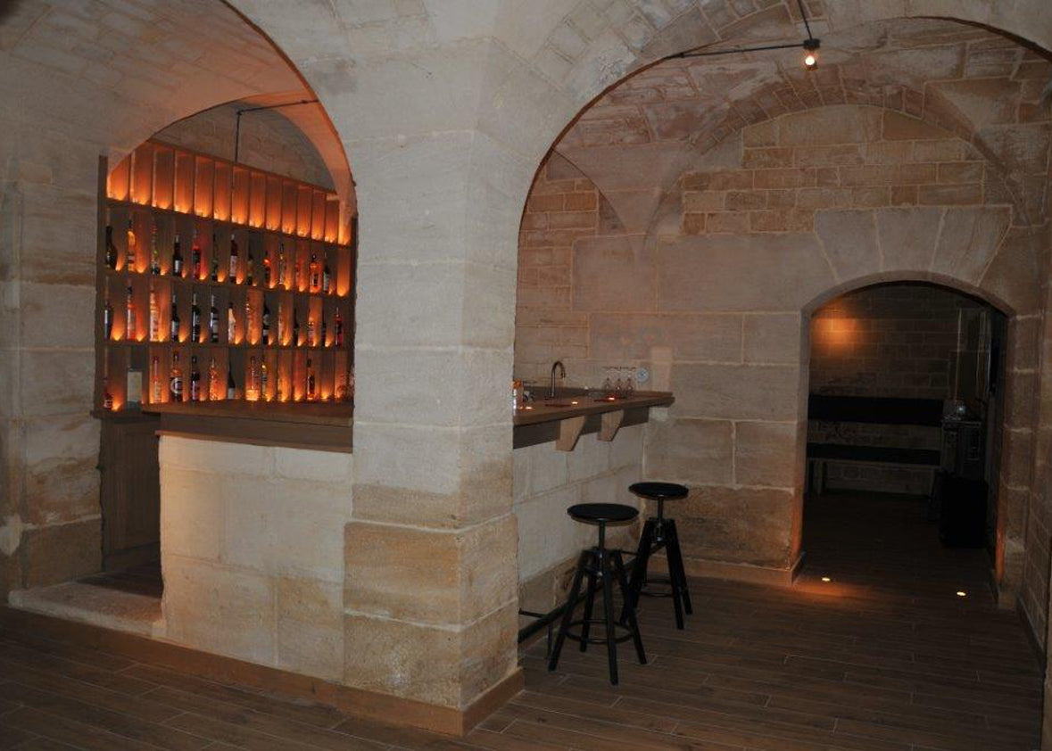 Authentage_Bar_Wine Cellar_Fleure_Subtile_LE clos Barisseuse