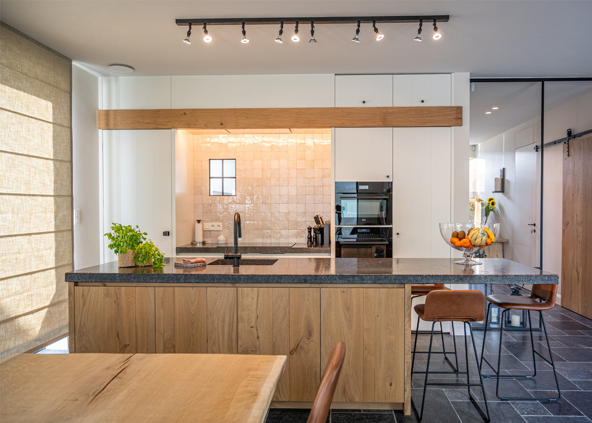 Authentage_customised spotlight above kitchen island_marron spotlight_kathleen meurrens