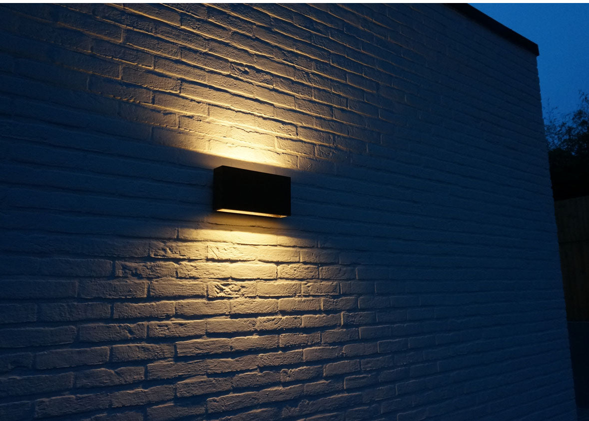 Authentage_qbri wall light_outdoor light