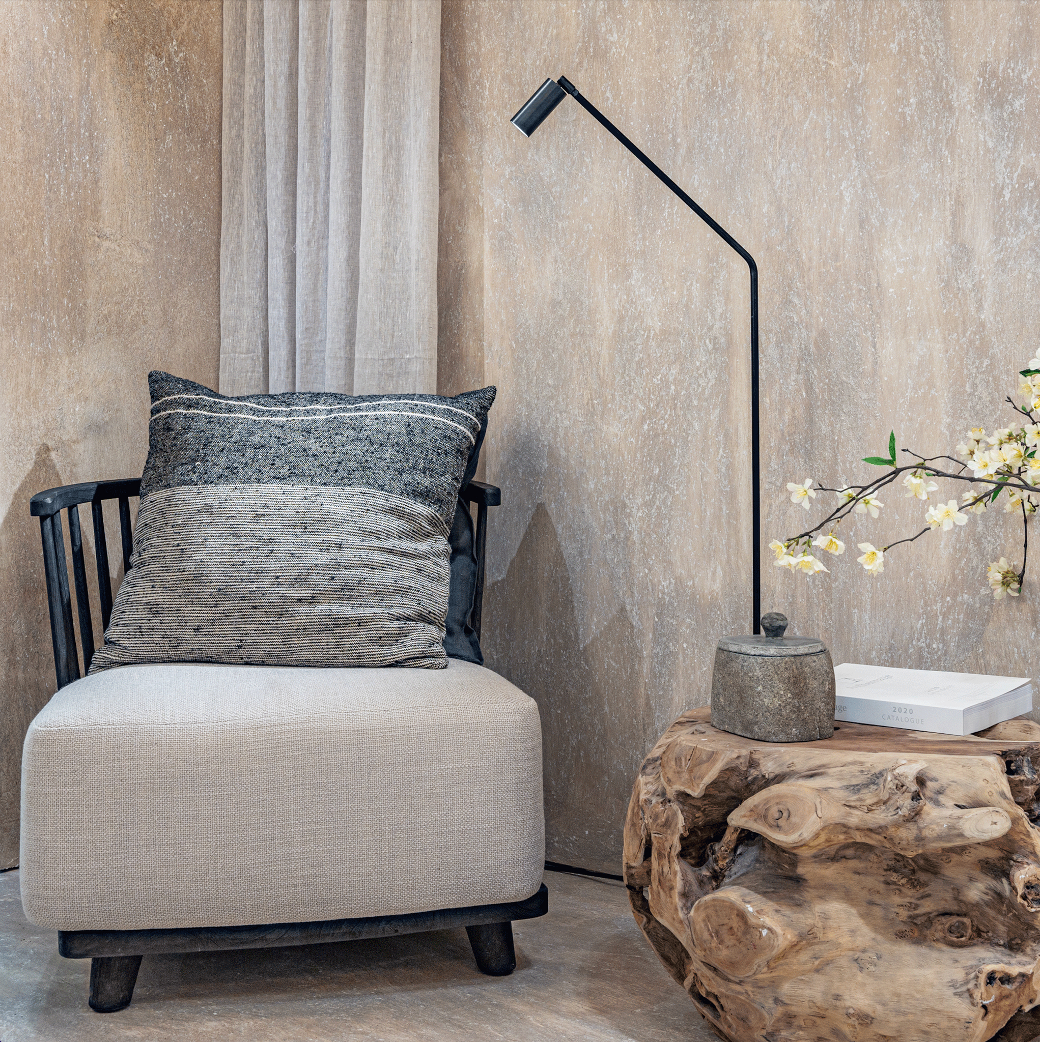Authentage_reading light_floor lamp_LIT collection