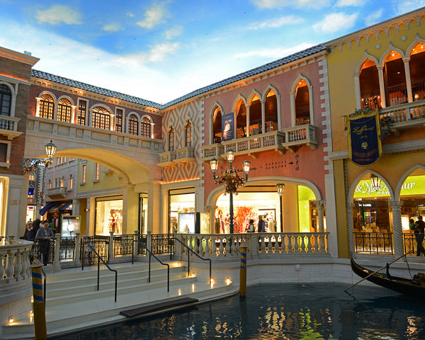 Forum Shops at Caesars Palace – Retail Store Tours