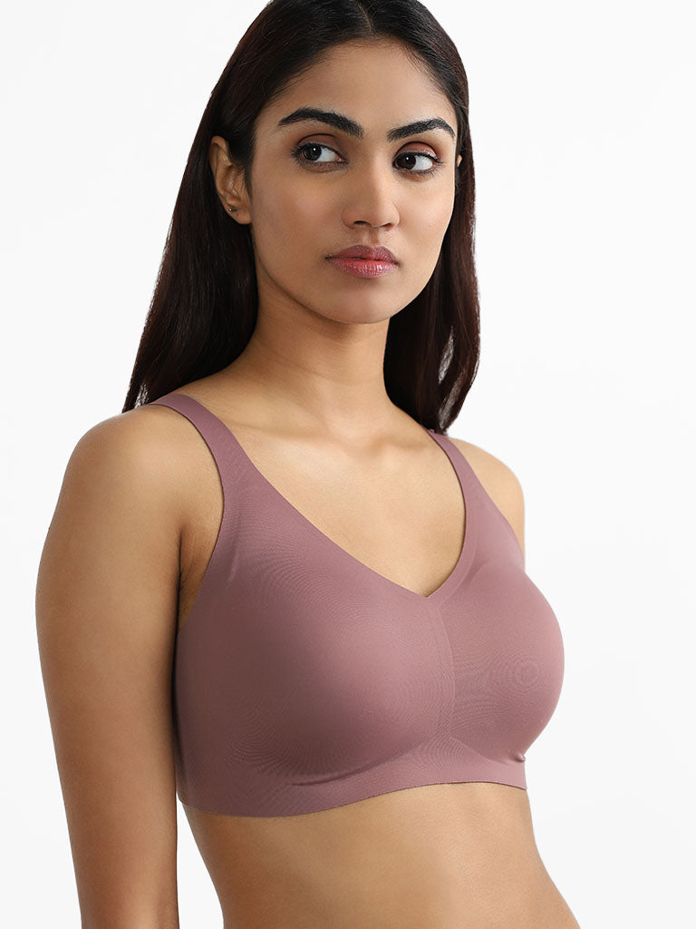 Wunderlove by Westside White Seam-Free Racerback Sports Bra