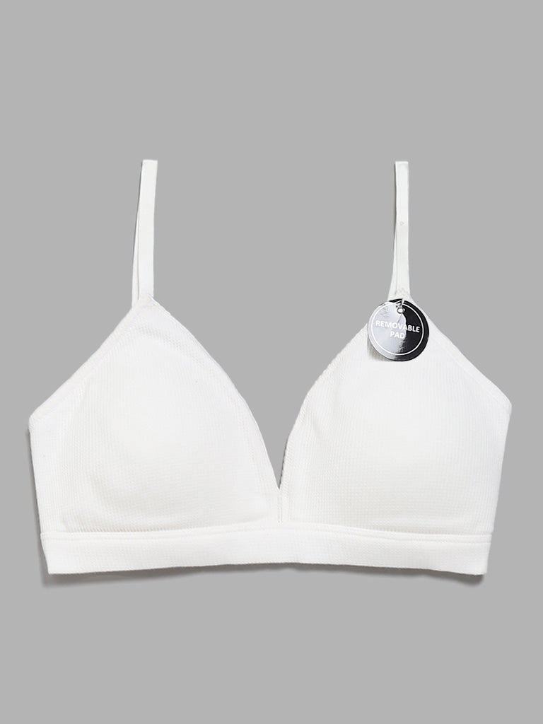 Buy Wunderlove Off White Scalloped Lace Padded Bra from Westside