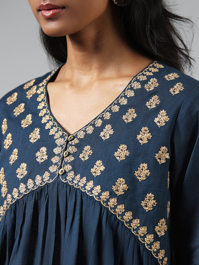 Hand Embroidery : Kurti Neck design Embroidery By Drawing and  Stitching,गर्दन की डिजाइन,গলার ড… | Hand embroidery design, Hand embroidery,  Basic embroidery stitches