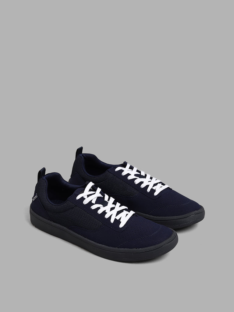 Buy Latest Sneakers For Men Online at Best Prices in India - Westside