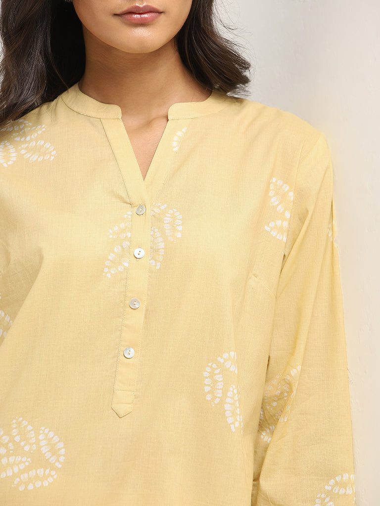 7 Kurti Neck Designs for Special Occasions | Lashkaraa