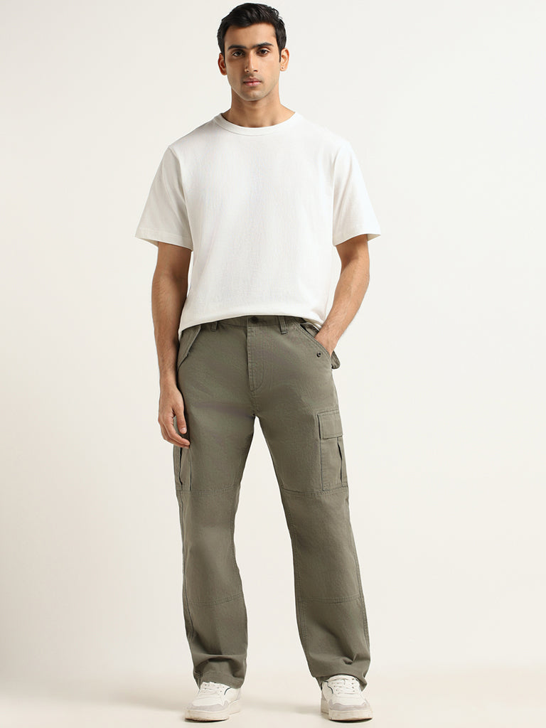 Buy Men Track Pants with Brand Logo Online at Best Prices in India -  JioMart.