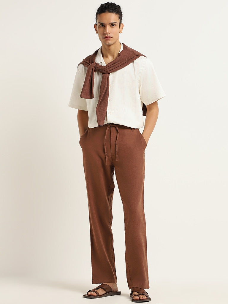 Buy Men Brown Solid Regular Fit Casual Trousers Online - 681037 | Peter  England
