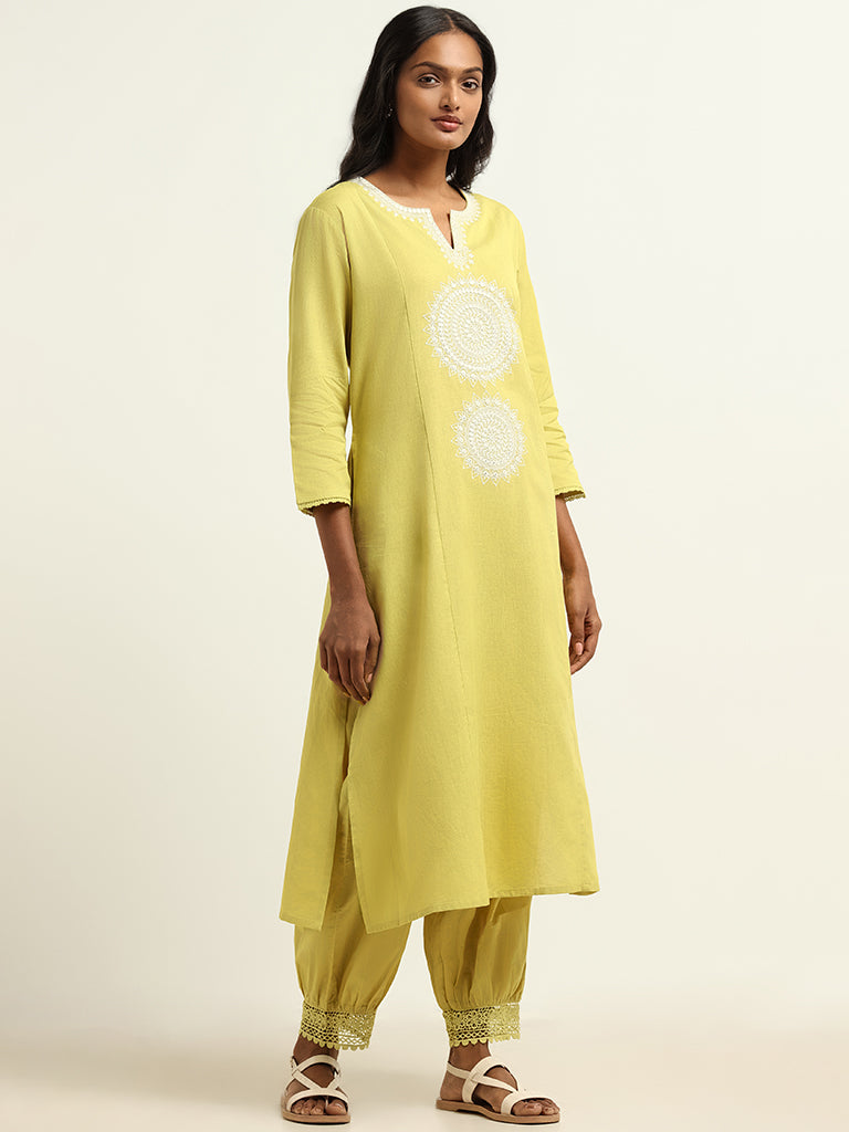 Buy online Chikankari Kurta Pant Set With Dupatta from ethnic wear for Women  by Scakhi for ₹2640 at 56% off | 2024 Limeroad.com