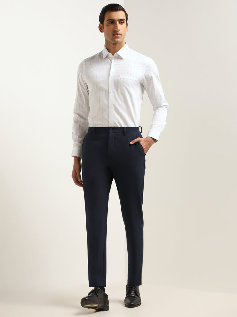 Buy Men's Masonry Burgundy Trouser Online | SNITCH
