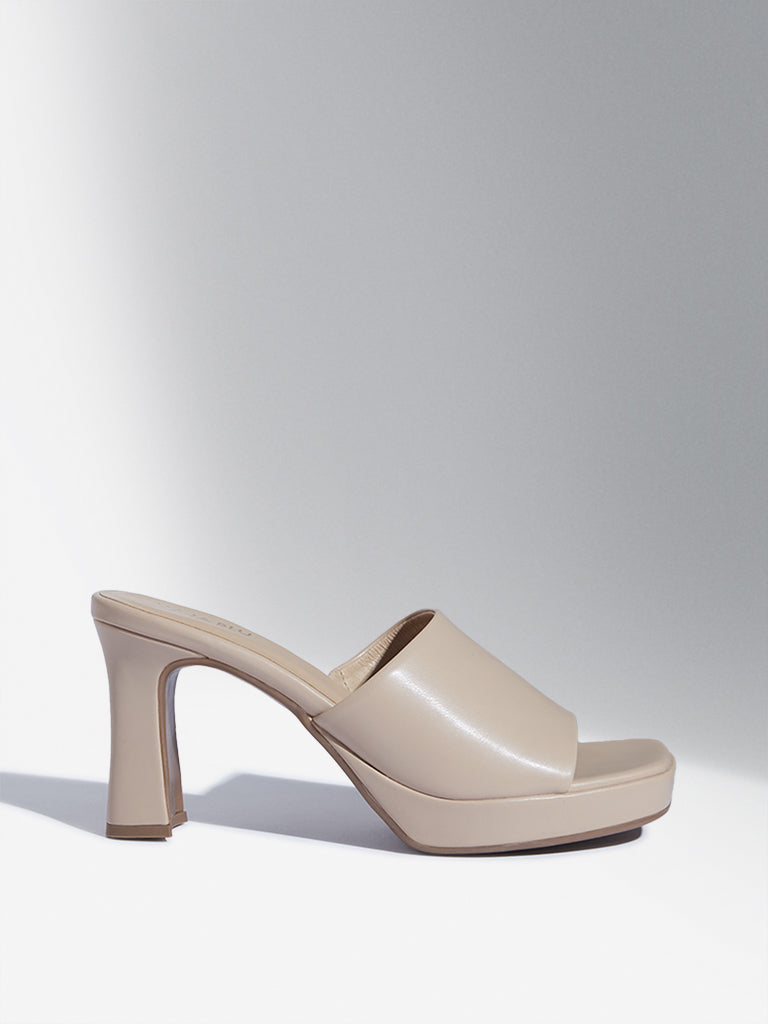Amazon.com | Journee Collection Womens Chazz Tru Comfort Foam Vegan Leather  Block Heel Sandals Coral 5.5 Medium WOMENS US | Slides
