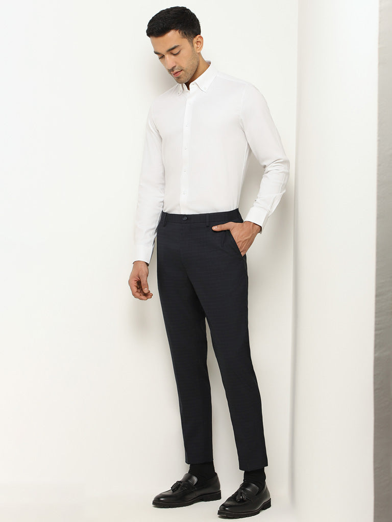 Navy Blue Trousers Matching Color Guide | Blue trousers, Blue trousers  outfit, Dark blue pants