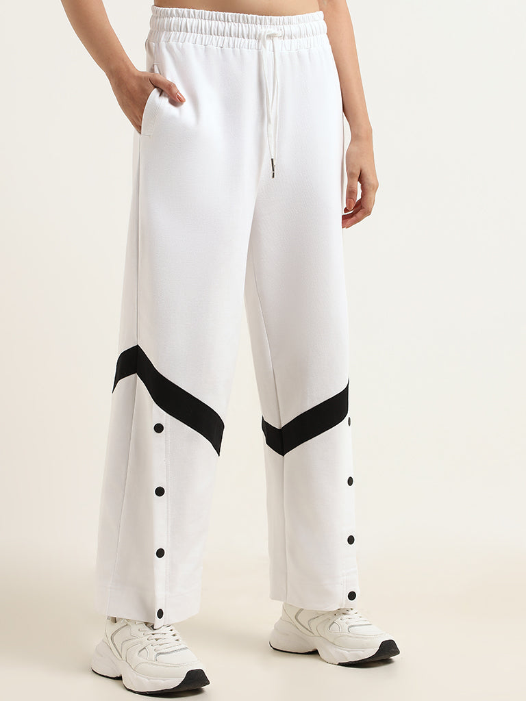 Buy ETC Women Black & White Striped Lounge Pants - Lounge Pants for Women  13719556 | Myntra