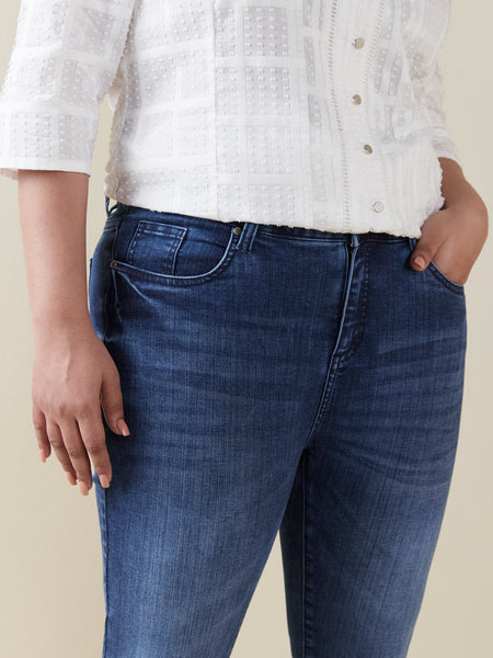 Shop Gia Curves Dark Blue Faded Wash Jeans Online – Westside