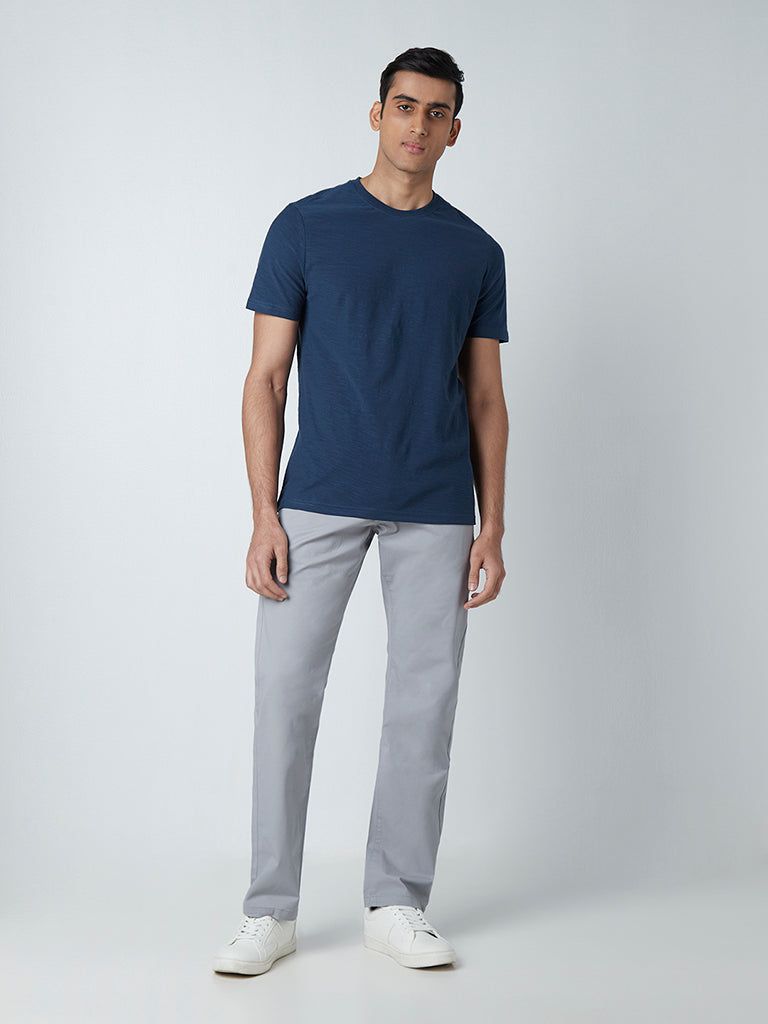 Relaxed fit double dart canvas trousers  Studio  Massimo Dutti