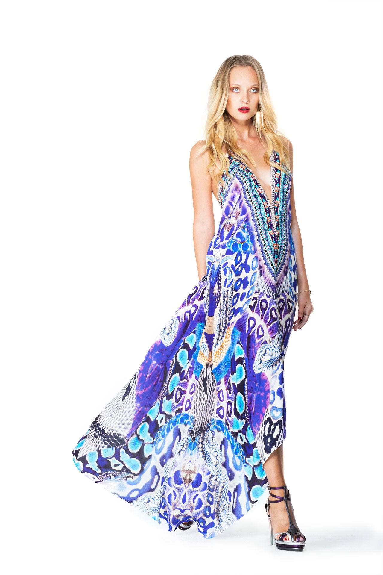 shahida-parides-dress-in-serenity-pantone-color-of-the-year-2016