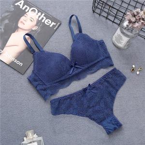 Women Lace Non Wired Triangle Cups Bra and Panty Set