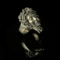 ossua-et-acroamata-jewelery-gothic-goth-memento-mori-sterling-silver-925-Head-of-Medusa-Ring-Cellini-Version