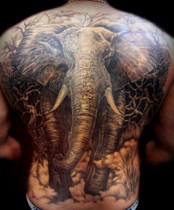 tatouage éléphant réaliste