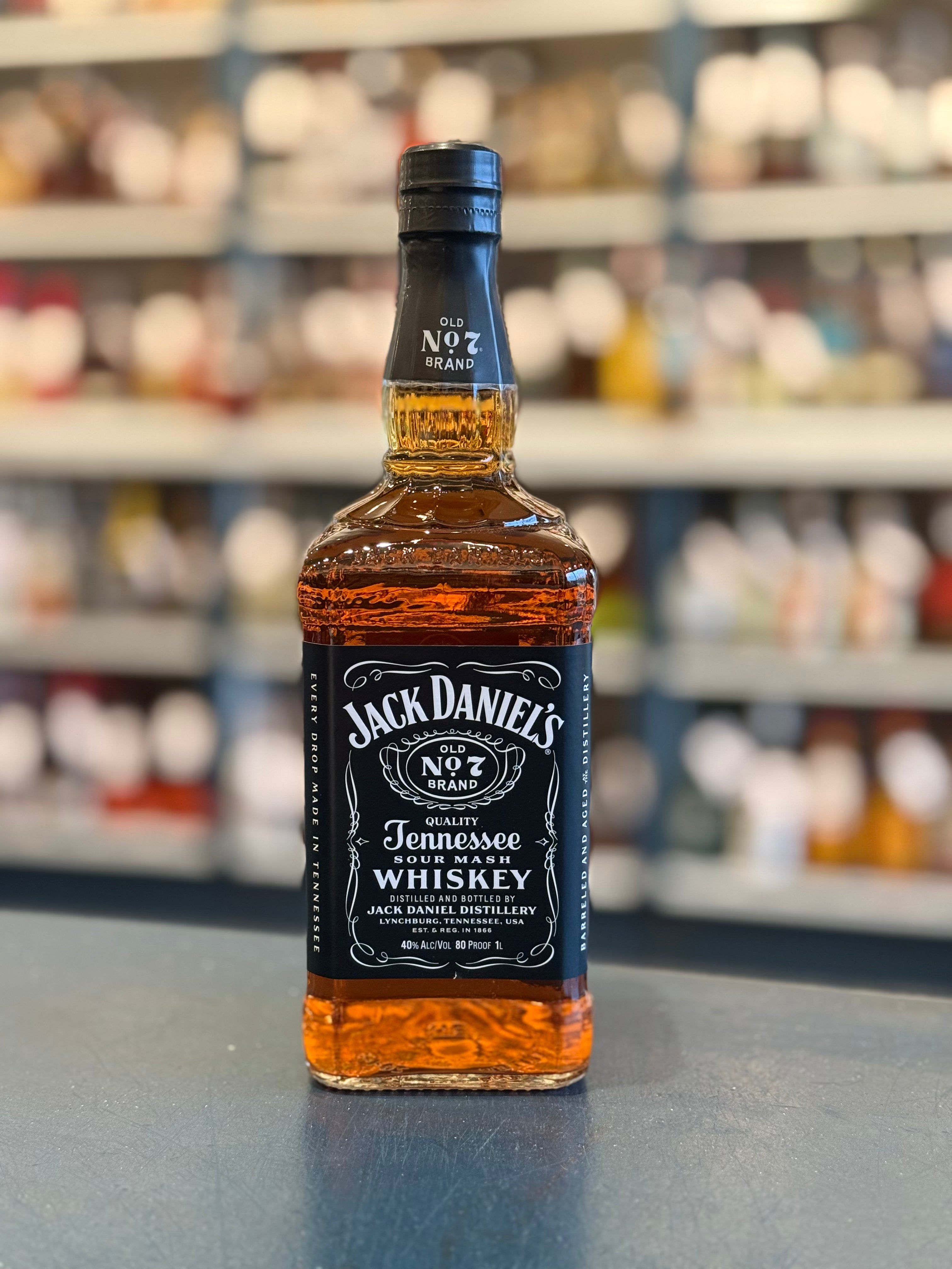 JACK DANIEL'S OLD NO. 7 TENNESSEE SOUR MASH WHISKEY
