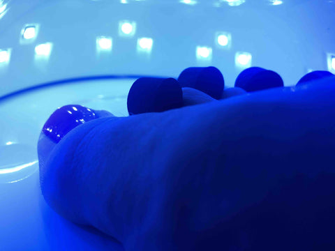 Secador de uñas con lámpara UV