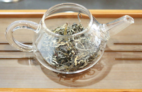 7g of a Bai Mu Dan white tea