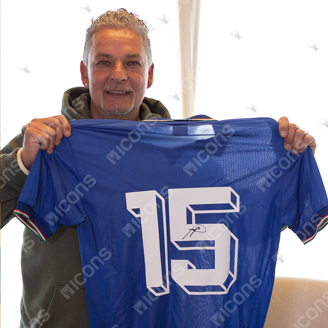 Signed Francesco Totti Framed Shirt - Italy Icon Jersey
