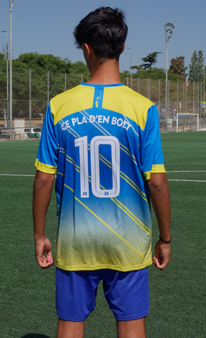 CAMISETA TÉCNICA DE FÚTBOL PERSONALIZADA PARA CLUB DE FUTBOL CE PLA D'EN BOET