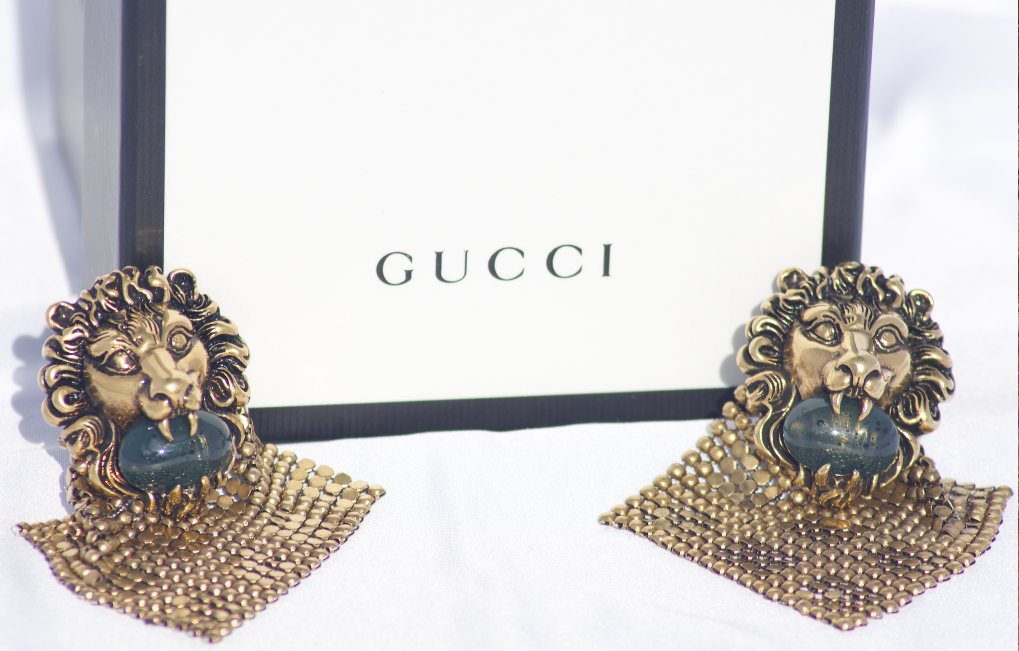 Gucci Lion Head Clip-on Earrings in Antique Gold – 