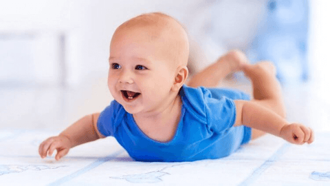 Baby Activities: Play with a Newborn