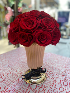 RED Roses Bouquet in Luxury Vase