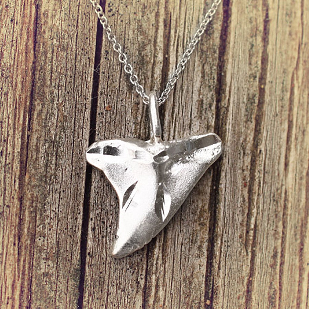 AMERICAN EXCHANGE Men's Shark Tooth Pendant Necklace | Nordstromrack