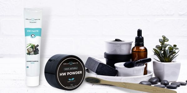 HW™ Powder Polvo Blanqueador De Dientes Con Carbón de coco activado es EL PRODUCTO para ti! Es la mejor alternativa a los tratamientos químicos y nocivos, es mucho más económico para un resultado realmente visible desde el primer uso.  HW Paste de Helly White™ es un dentífrico para la higiene dental diaria con ingredientes 100% de origen natural, que se beneficia de las propiedades del carbón activado y del coco.