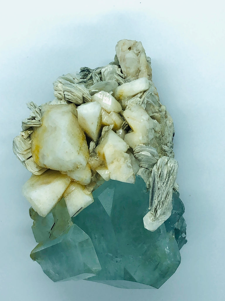 アクアマリン 結晶 マイカ 雲母 221g - コレクション、趣味