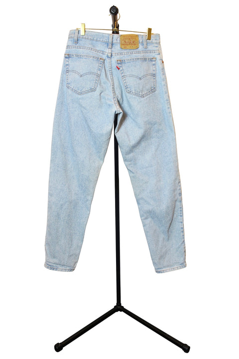 Levi's 550 Relaxed Fit Tapered Leg Jeans – A Tribe Called Thrift